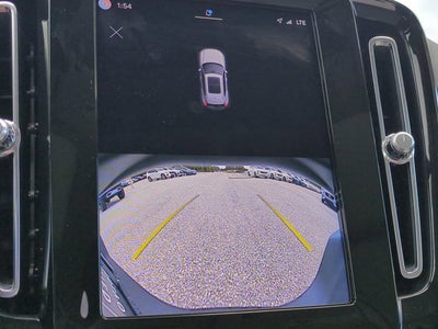 2023 Volvo XC40 Plus Bright Theme