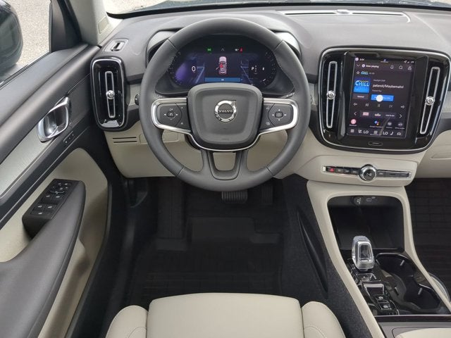 2026 Volvo XC40 Plus