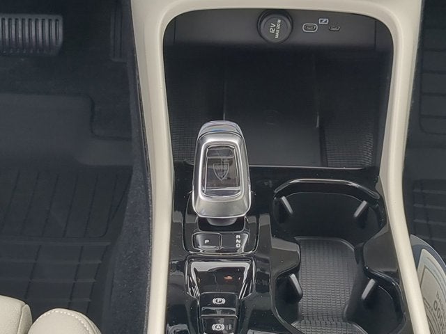 2026 Volvo XC40 Plus