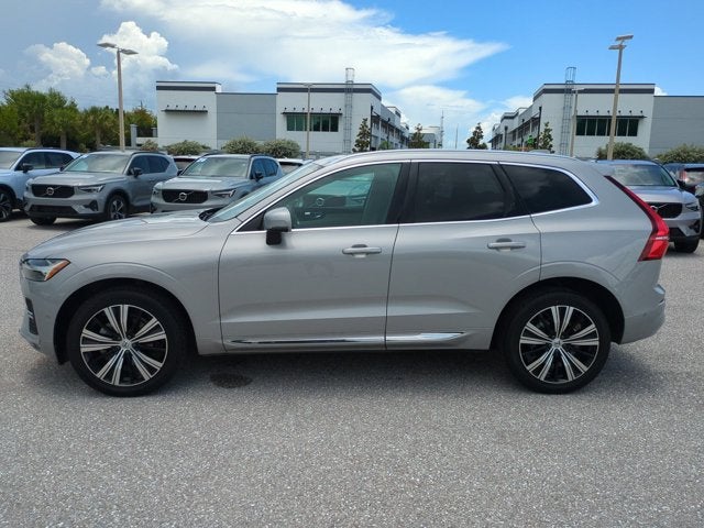2023 Volvo XC60 Plus Bright Theme