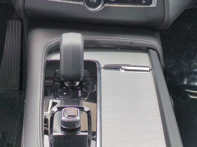 2023 Volvo XC90 Core