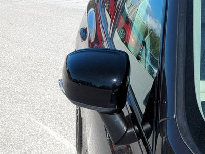 2023 Volvo XC60 Plus Dark Theme