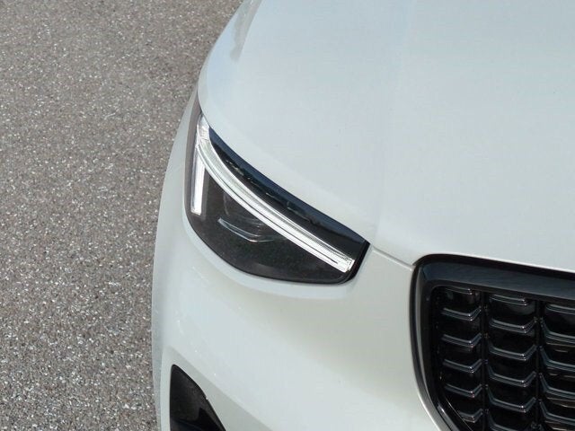 2026 Volvo XC40 Plus