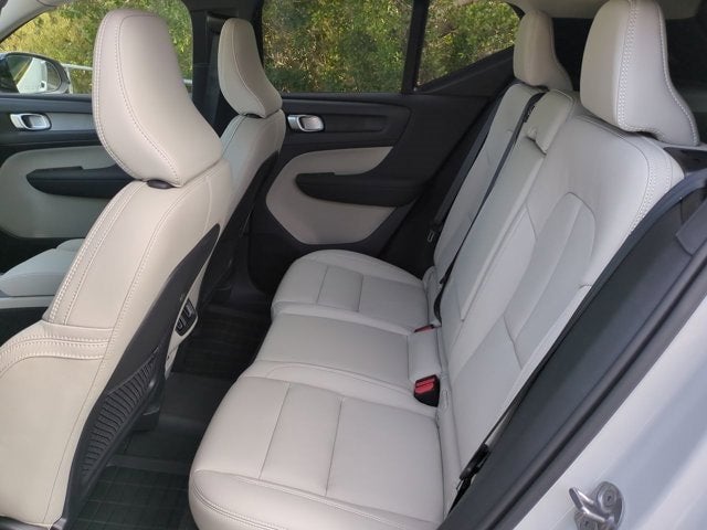 2026 Volvo XC40 Plus