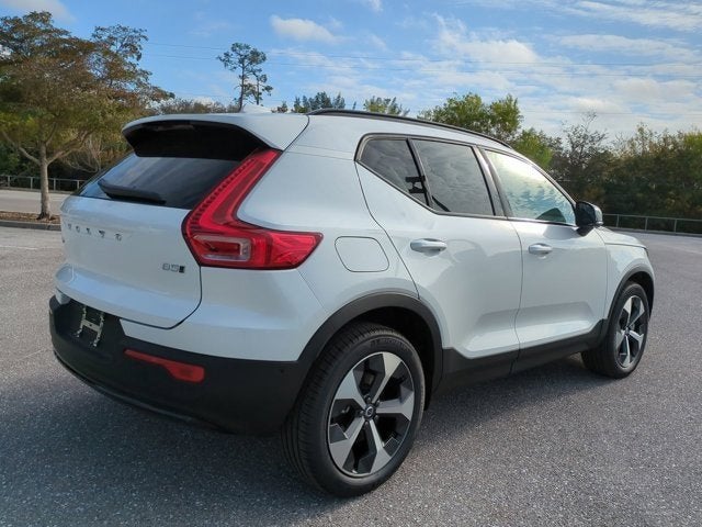 2026 Volvo XC40 Plus