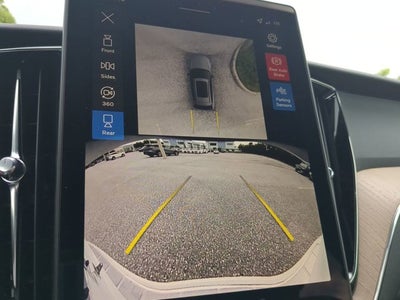 2026 Volvo XC60 Plus