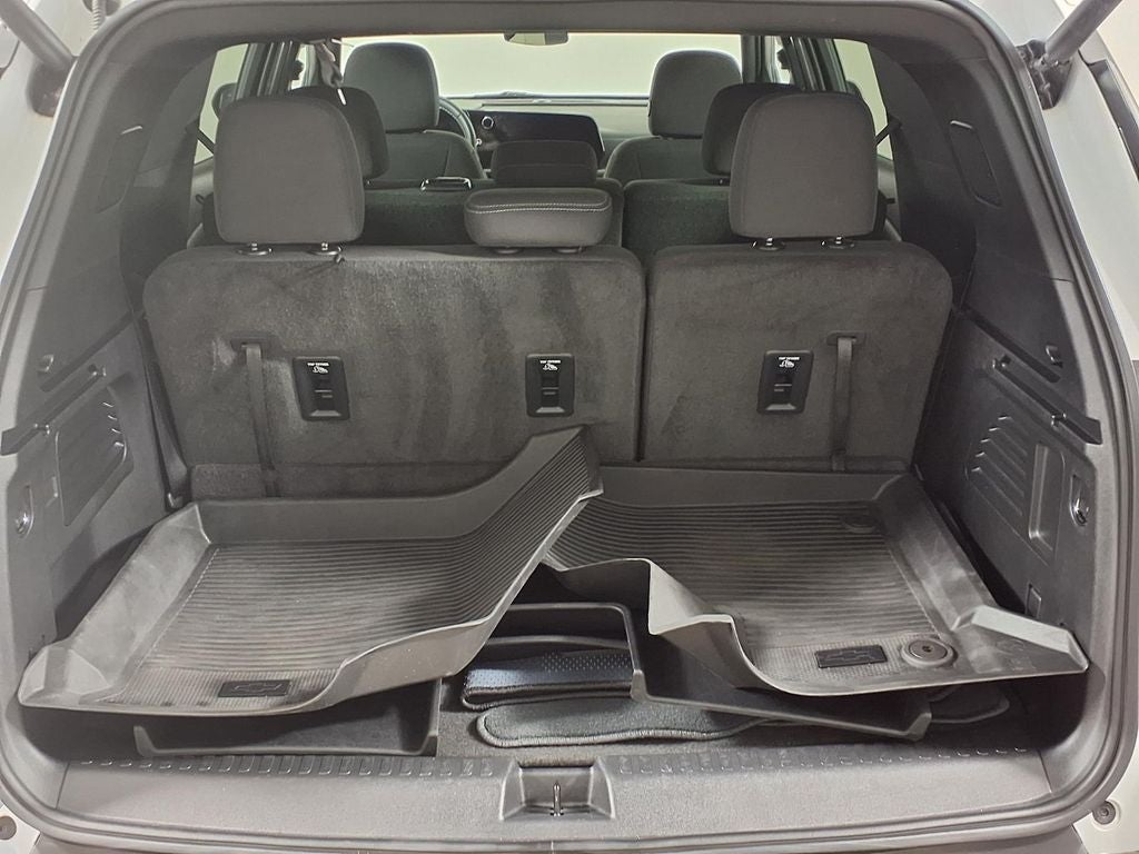 2024 Chevrolet Traverse LS