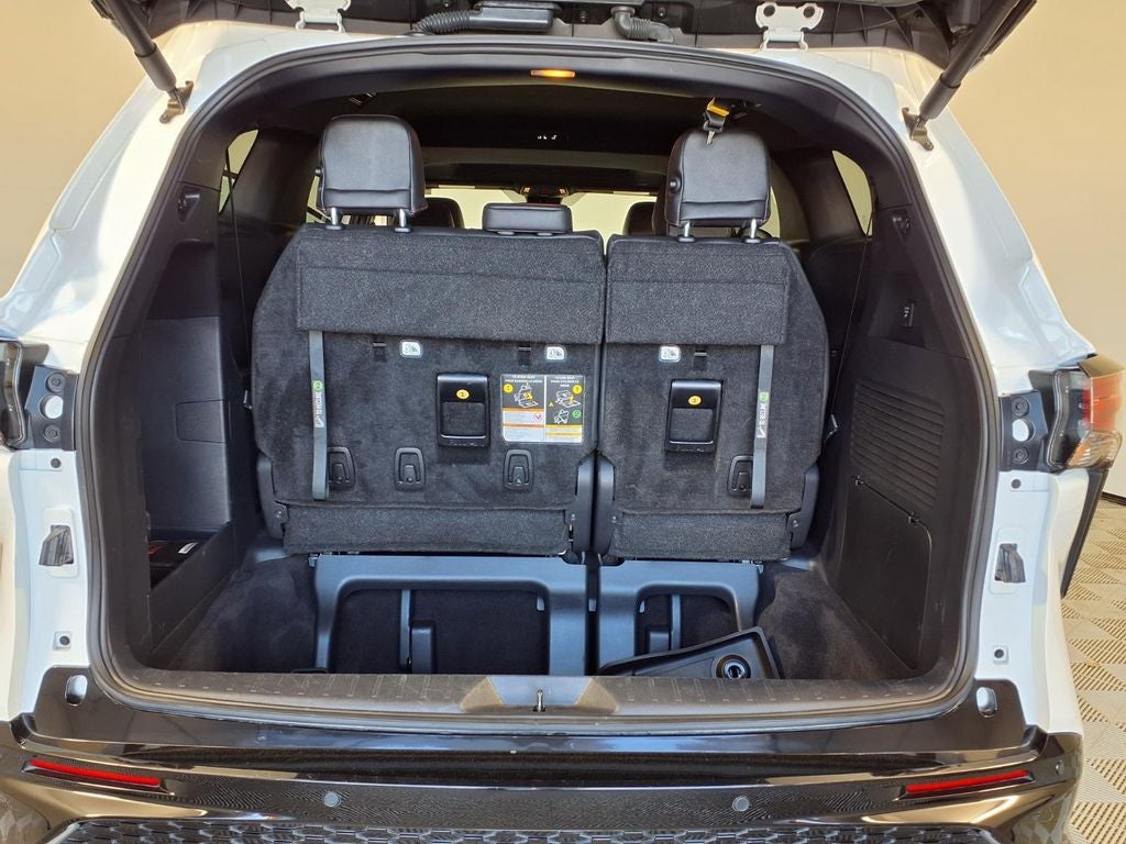2025 Toyota Sienna XSE 7 Passenger