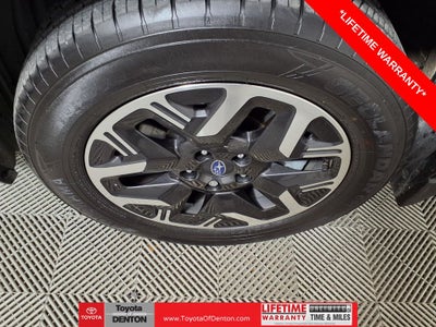 2025 Subaru Forester Base