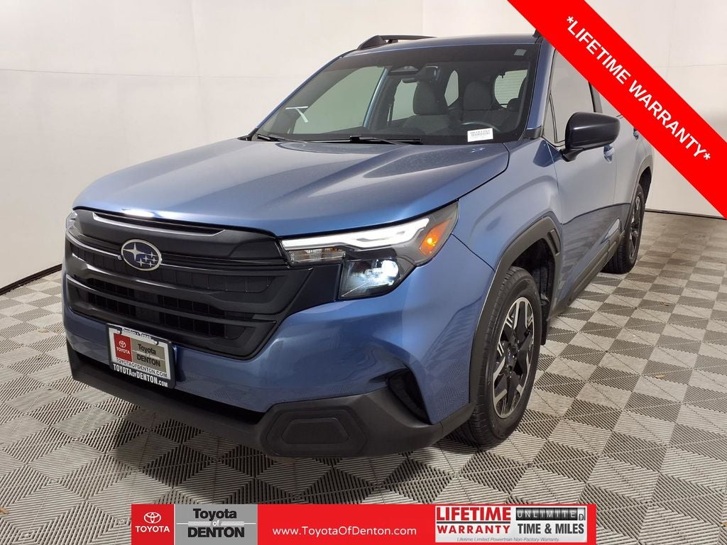 2025 Subaru Forester Base