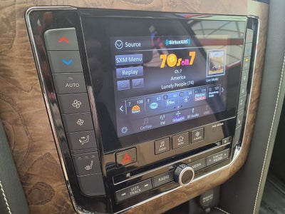 2021 INFINITI QX80 Premium Select