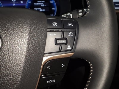 2025 Toyota Crown Signia Limited