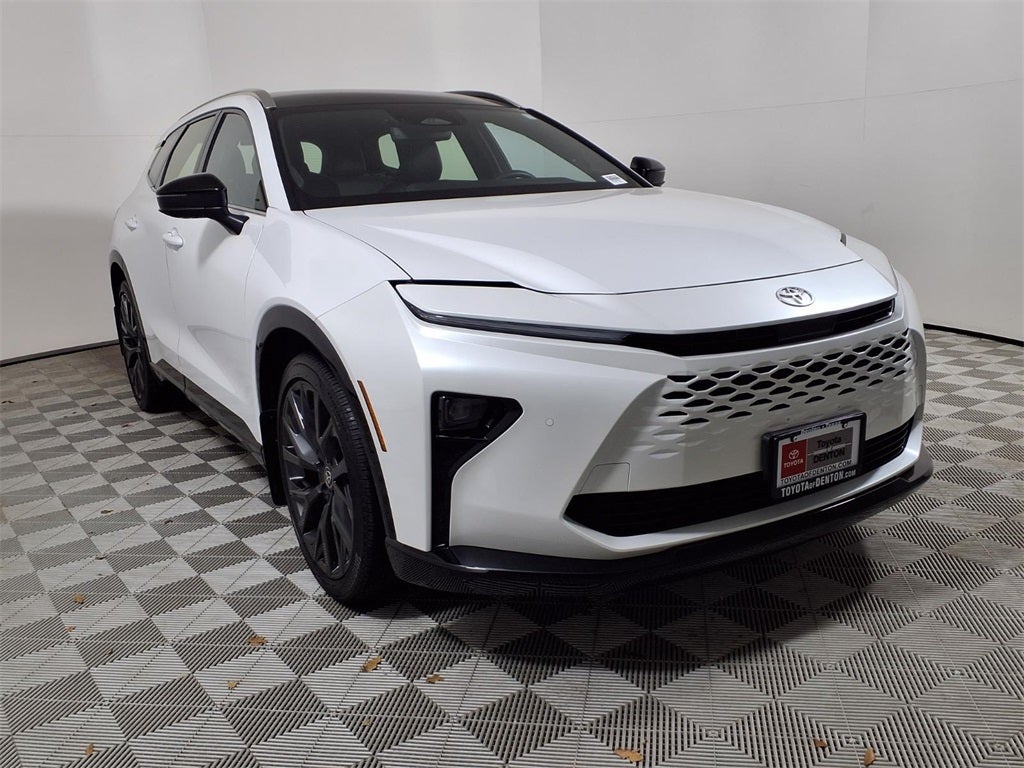 2025 Toyota Crown Signia Limited