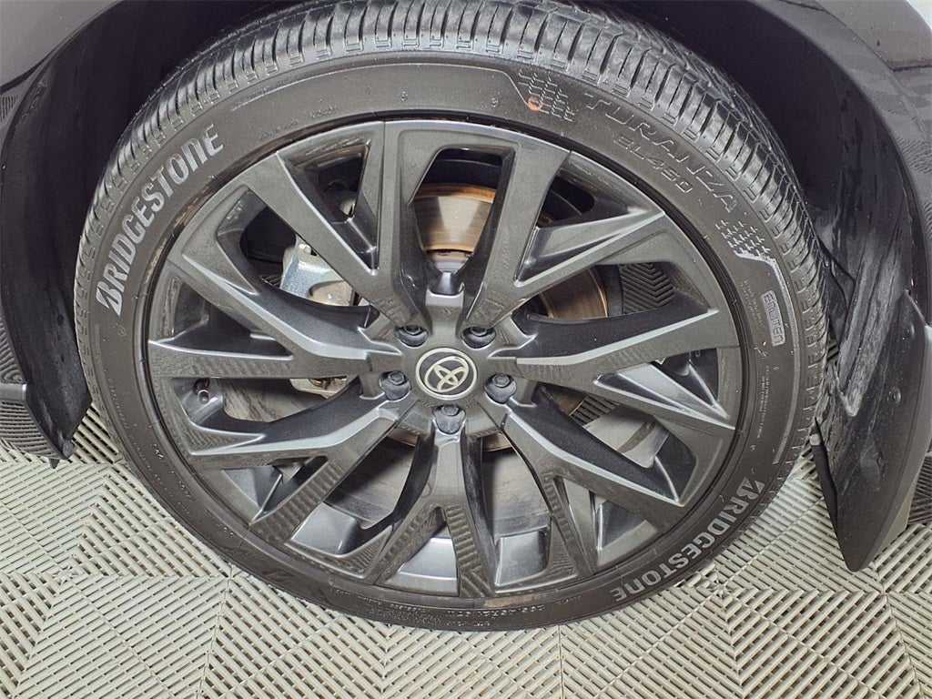 2025 Toyota Crown Signia Limited