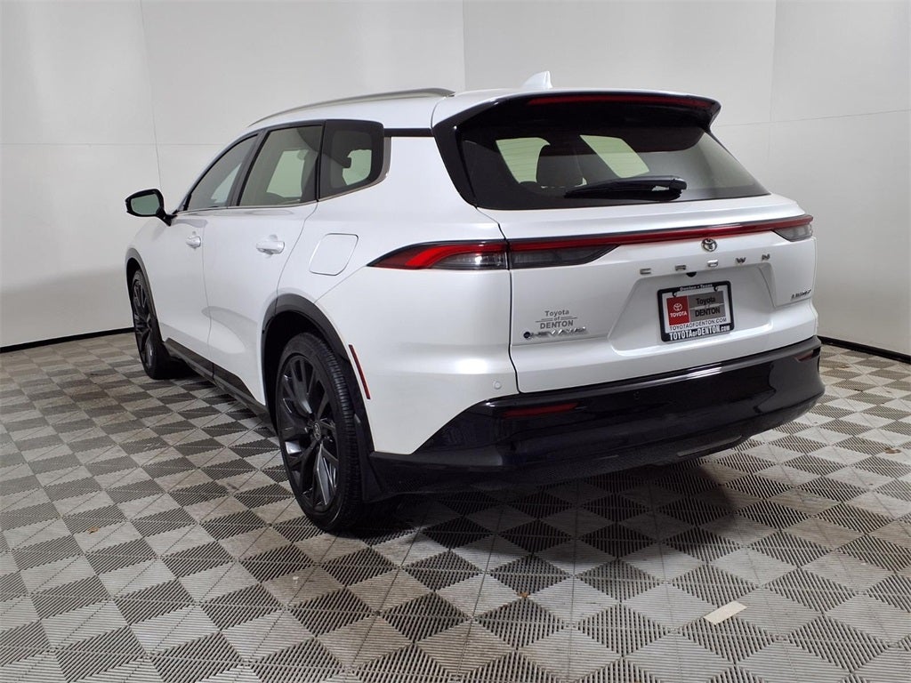 2025 Toyota Crown Signia Limited