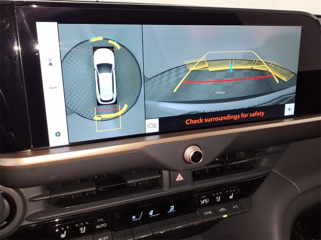 2025 Toyota Crown Signia Limited