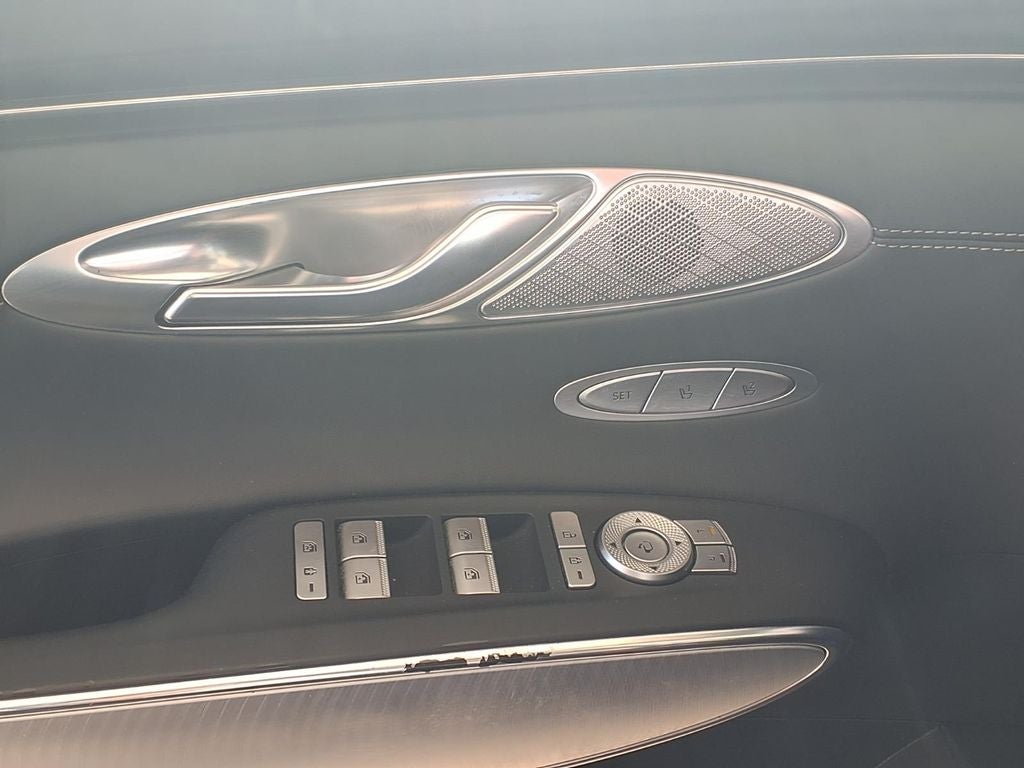 2023 Genesis GV70 2.5T