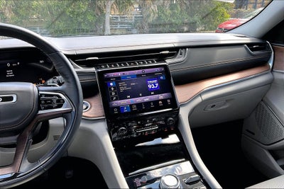 2022 Jeep Grand Cherokee L Summit