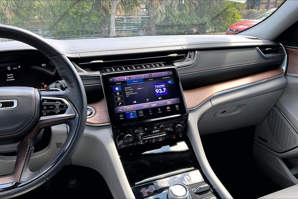 2022 Jeep Grand Cherokee L Summit