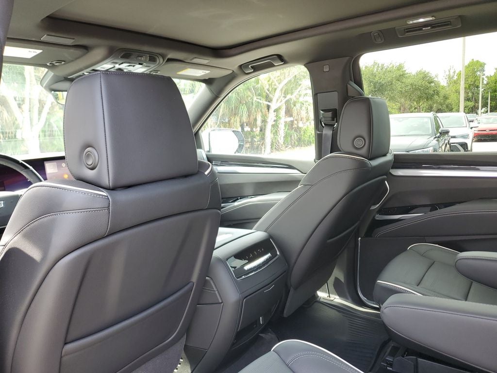 2025 Cadillac Escalade ESV Sport