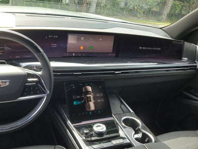 2025 Cadillac Escalade ESV Sport