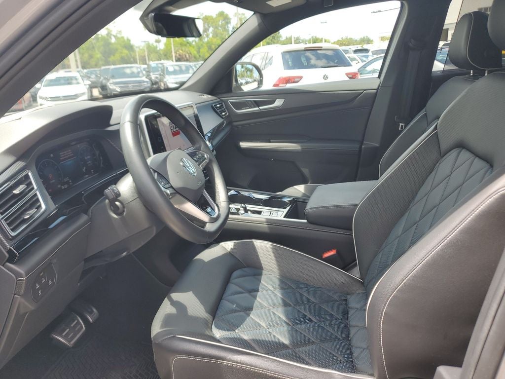 2024 Volkswagen Atlas Cross Sport 2.0T SEL Premium R-Line
