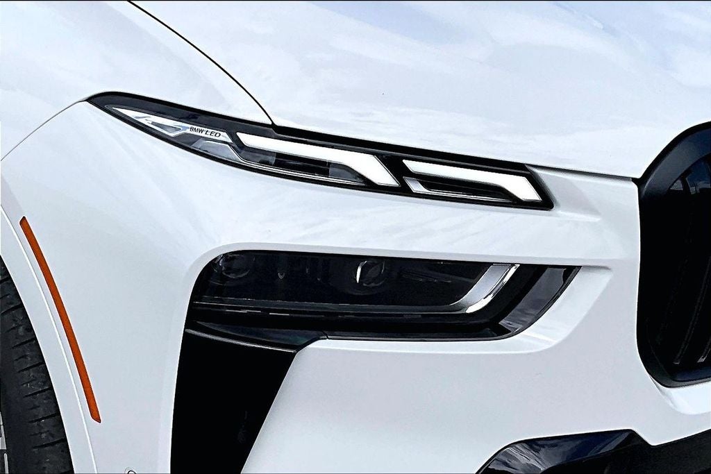 2026 BMW X7 M60i