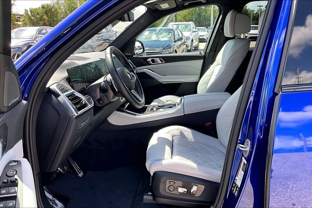 2026 BMW X5 M60i