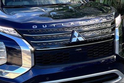 2023 Mitsubishi Outlander SEL