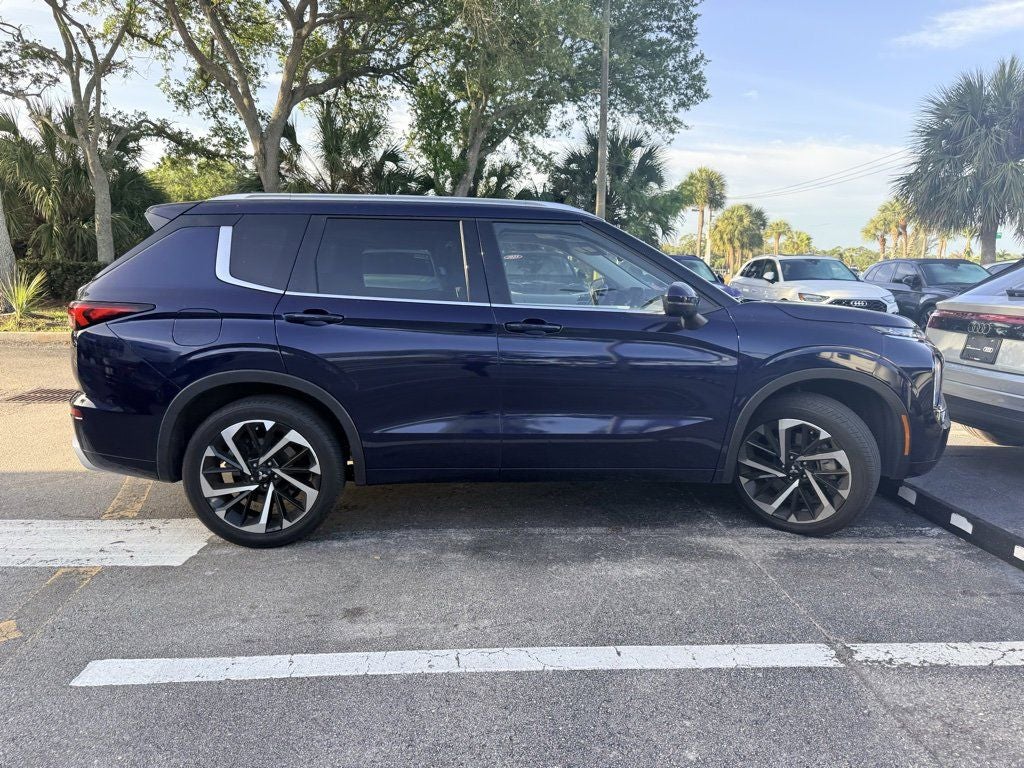 2023 Mitsubishi Outlander SEL