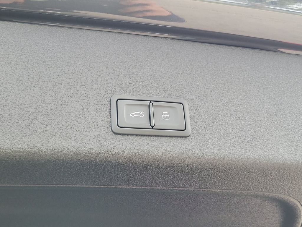 2024 Audi Q8 e-tron Premium Plus quattro