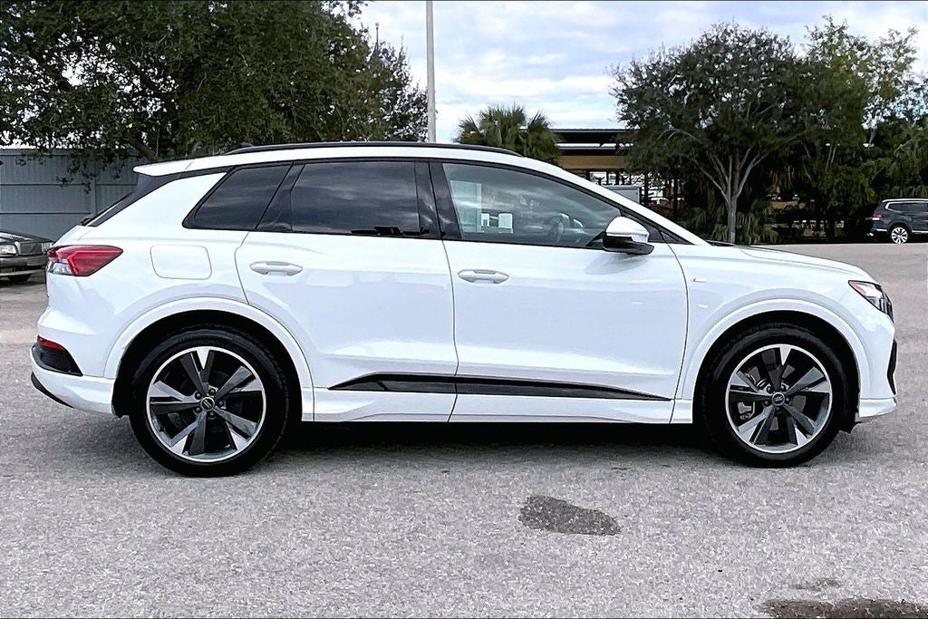 2024 Audi Q4 e-tron Premium quattro