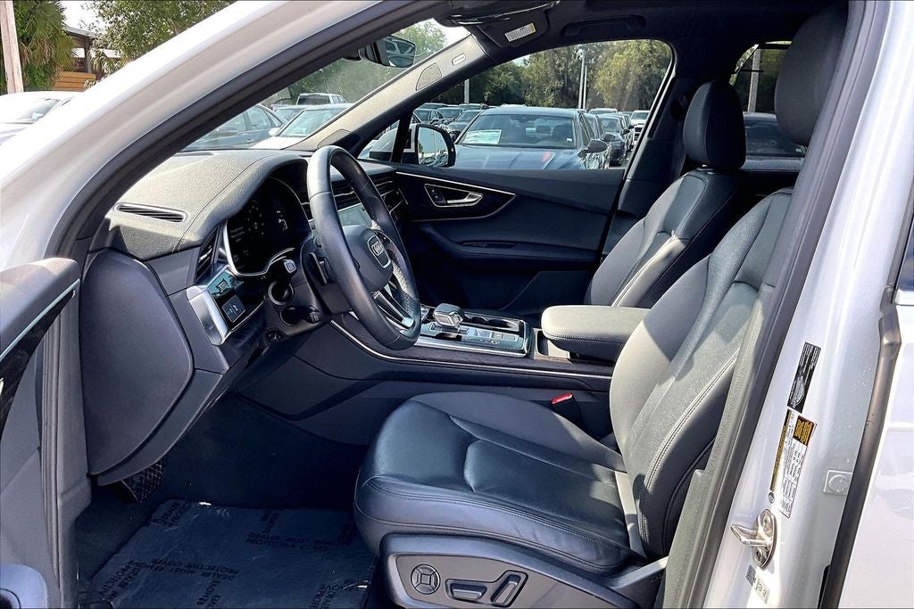 2023 Audi Q7 45 Premium Plus quattro