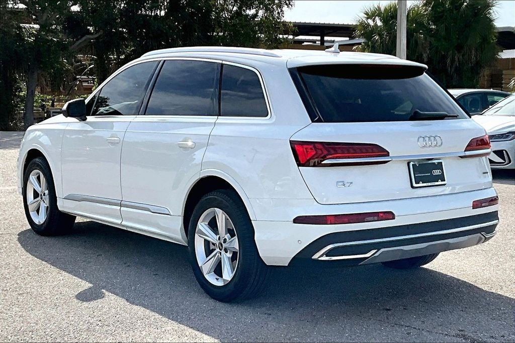2023 Audi Q7 45 Premium Plus quattro