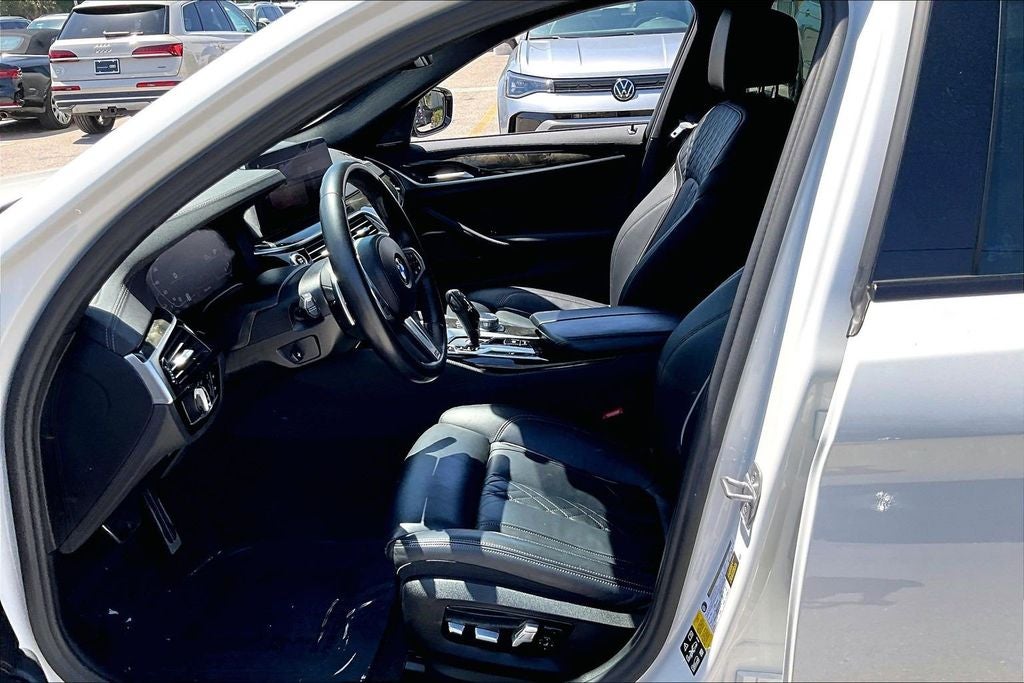 2022 BMW 5 Series M550i xDrive