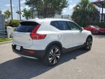 2025 Volvo XC40 B5 Ultra Bright Theme