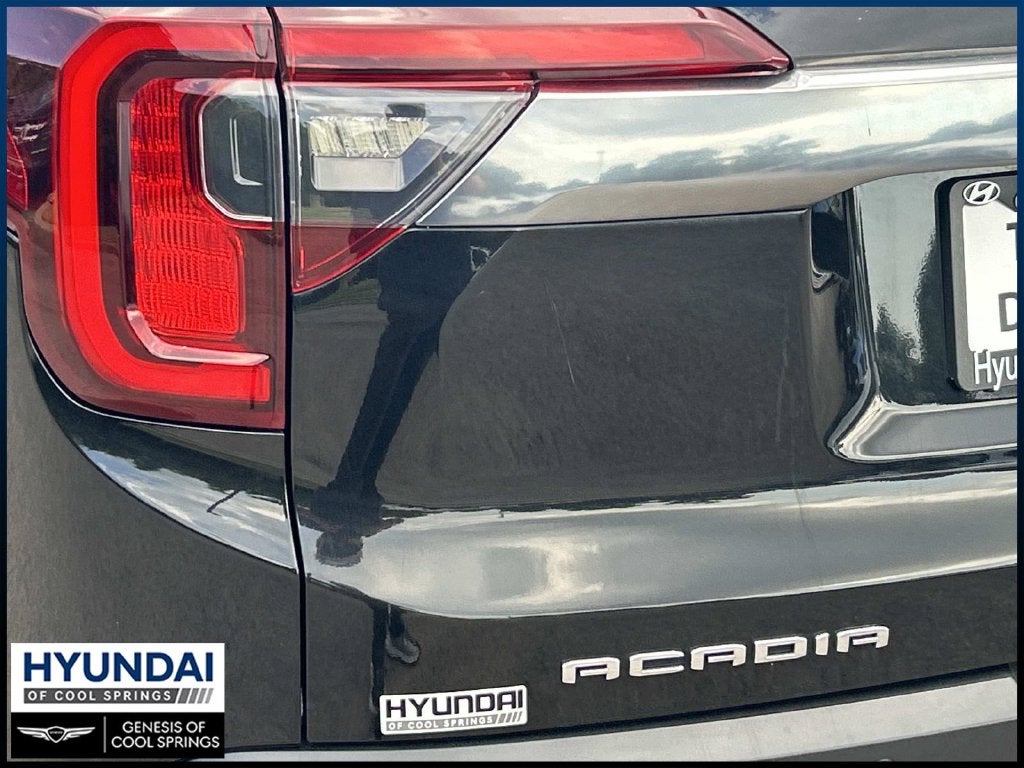 2022 GMC Acadia AT4