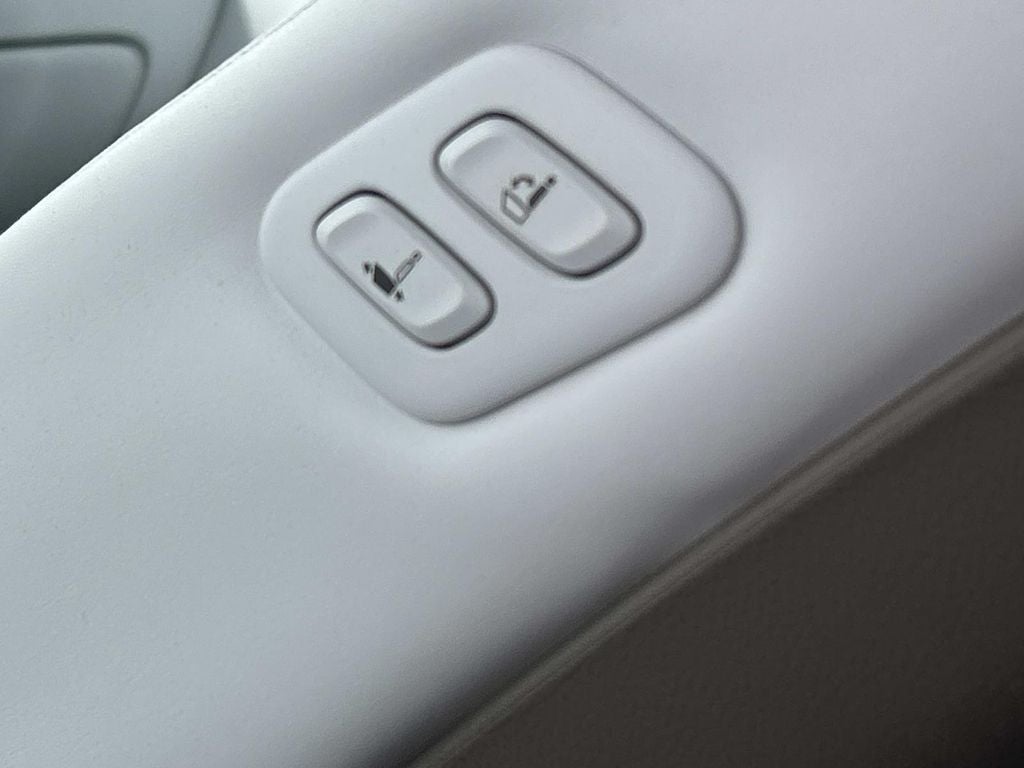 2026 Genesis Electrified GV70 Prestige 20"