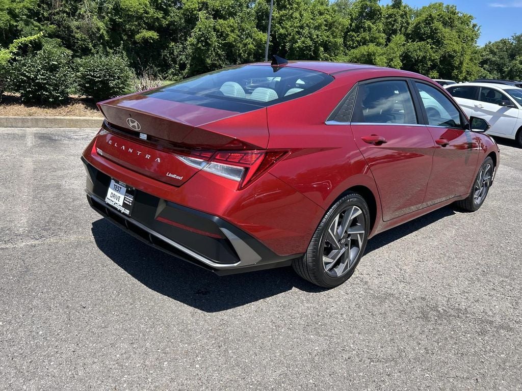2025 Hyundai Elantra Limited