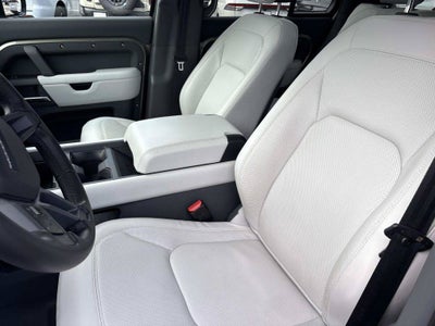 2025 Land Rover Defender X-Dynamic SE