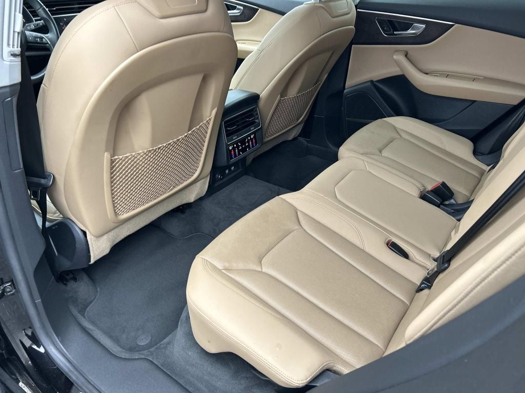 2019 Audi Q8 Premium Plus