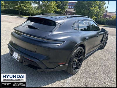 2022 Porsche Taycan Turbo