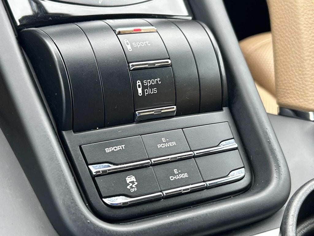 2018 Porsche Cayenne S Platinum Edition E-Hybrid