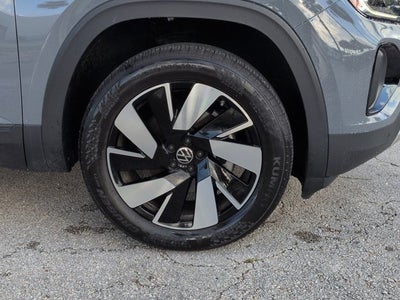 2024 Volkswagen Atlas Cross Sport 2.0T SE w/Technology