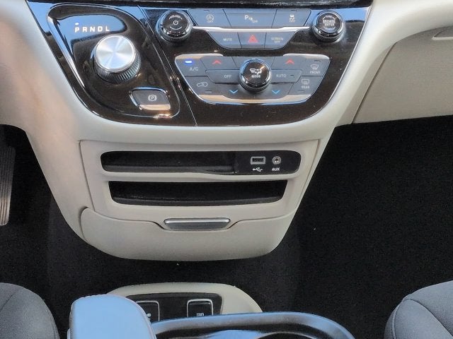 2020 Chrysler Pacifica Touring