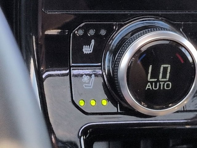 2024 Toyota Highlander Hybrid Platinum