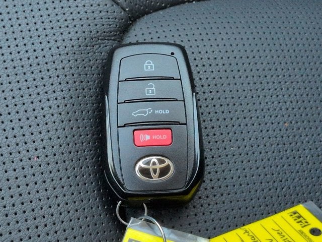 2024 Toyota Highlander Hybrid Platinum