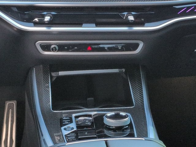2025 BMW X5 M60i