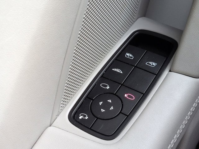 2022 Porsche 911 Carrera